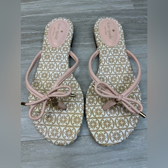 Kate Spade Mystic Bow Tie Spade Charm Sandals Womens 9.5 - Picture 2 of 8